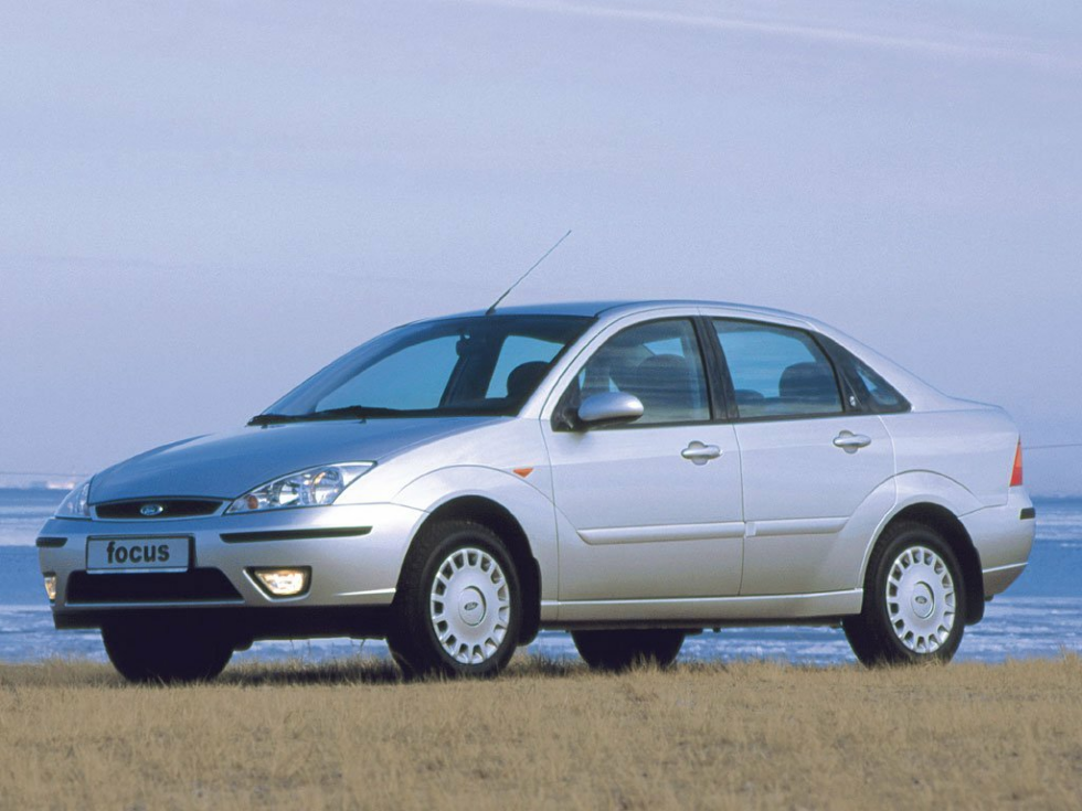 Коврики текстильные "Классик" для Ford Focus I (седан) 2001 - 2005, черные, 4шт.